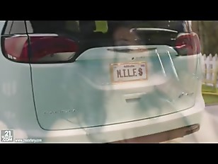 Fergie – M.I.L.K PMV